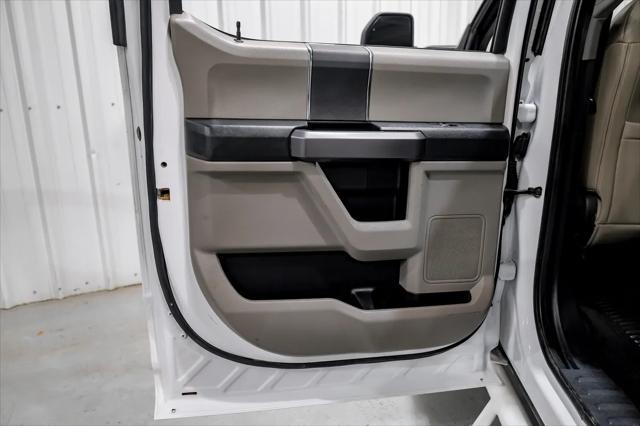 Photo of 2022 Oxford White Ford F-350