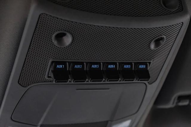 Photo of 2022 Oxford White Ford F-350