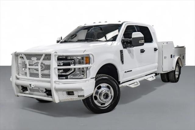 Photo of 2022 Oxford White Ford F-350