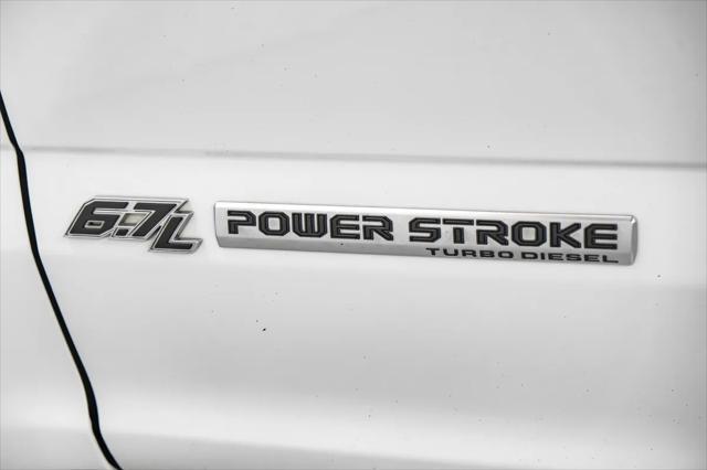Photo of 2022 Oxford White Ford F-350