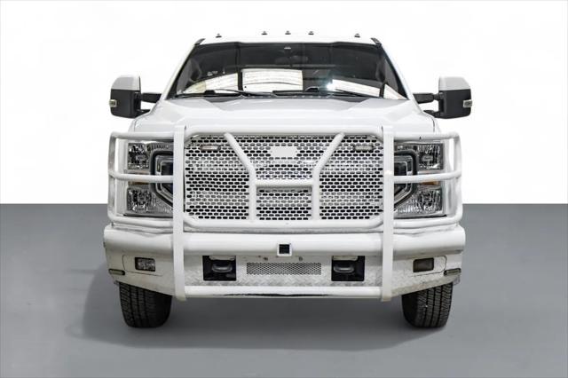 Photo of 2022 Oxford White Ford F-350