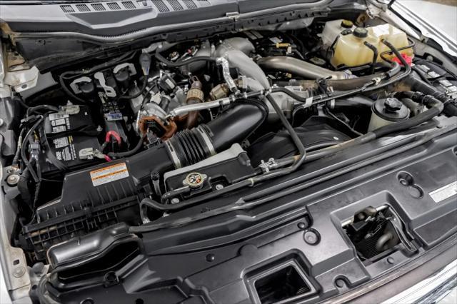 Photo of 2022 Oxford White Ford F-350