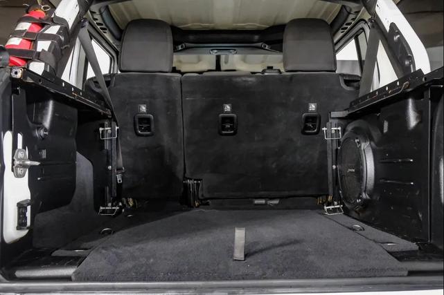 Photo of 2018 Bright White Clearcoat Jeep Wrangler Unlimited
