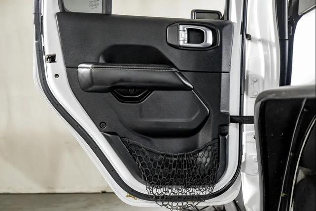 Photo of 2018 Bright White Clearcoat Jeep Wrangler Unlimited