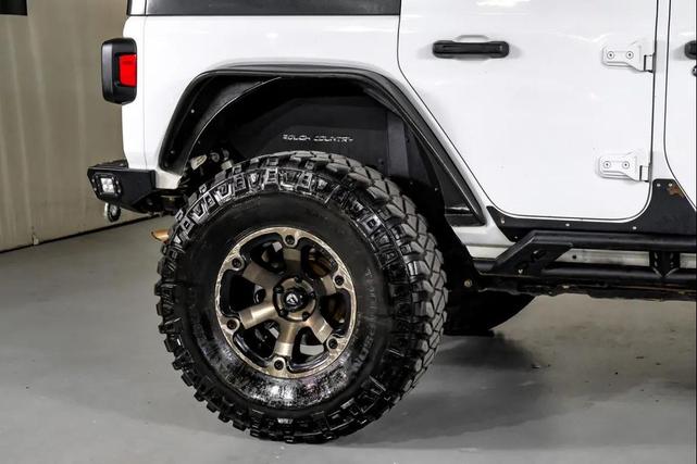 Photo of 2018 Bright White Clearcoat Jeep Wrangler Unlimited