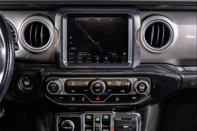 Photo of 2018 Bright White Clearcoat Jeep Wrangler Unlimited