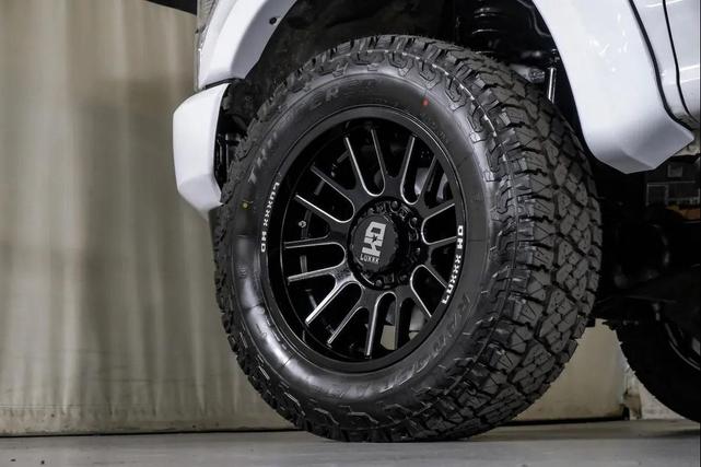 Photo of 2022 White Ford F-250