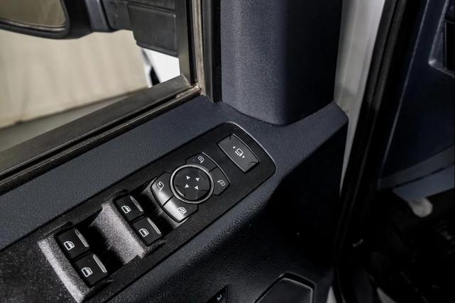 Photo of 2022 White Ford F-250