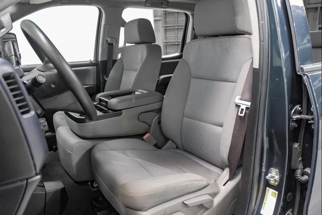 Photo of 2019 Graphite Metallic Chevrolet Silverado 2500