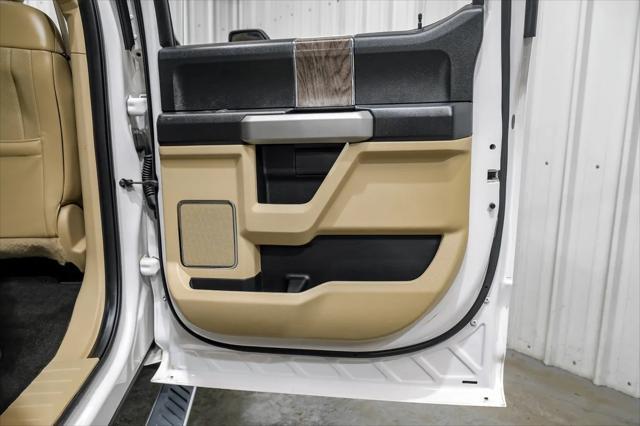 Photo of 2017 Off white Ford F-350
