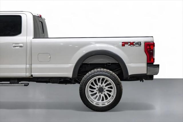 Photo of 2017 Off white Ford F-350