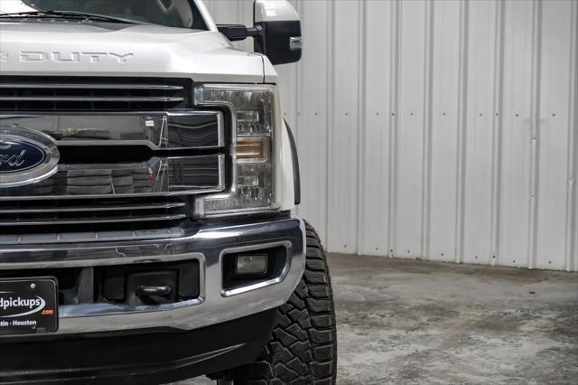 Photo of 2017 Off white Ford F-350
