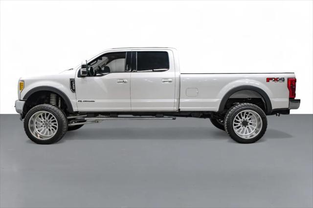 Photo of 2017 Off white Ford F-350