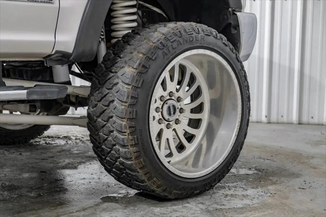 Photo of 2017 Off white Ford F-350