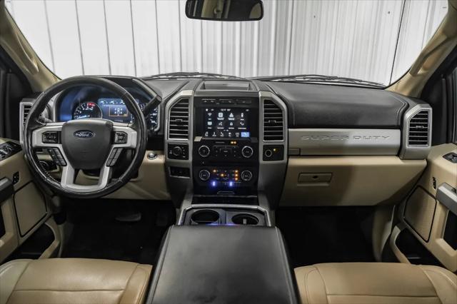 Photo of 2017 Off white Ford F-350