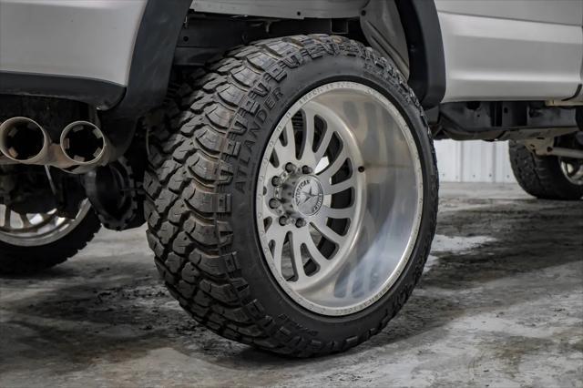 Photo of 2017 Off white Ford F-350