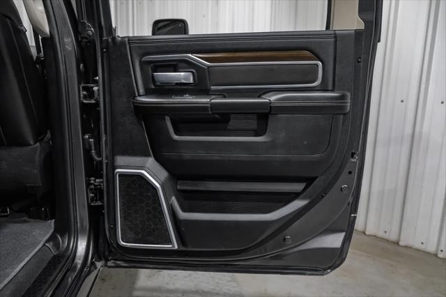 Photo of 2024 Granite Crystal Metallic Clearcoat RAM 2500