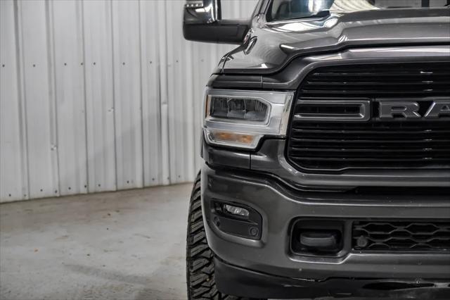 Photo of 2024 Granite Crystal Metallic Clearcoat RAM 2500