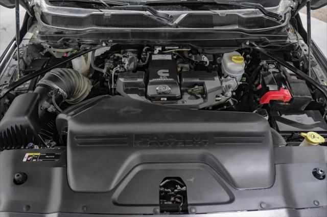 Photo of 2024 Granite Crystal Metallic Clearcoat RAM 2500