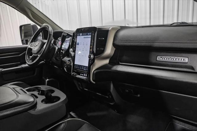 Photo of 2024 Granite Crystal Metallic Clearcoat RAM 2500