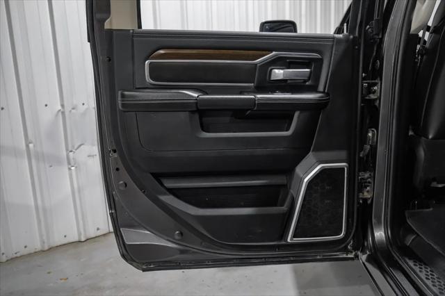 Photo of 2024 Granite Crystal Metallic Clearcoat RAM 2500