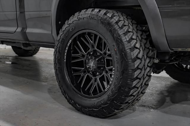 Photo of 2024 Granite Crystal Metallic Clearcoat RAM 2500