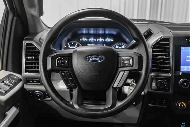 Photo of 2022 Oxford White Ford F-250
