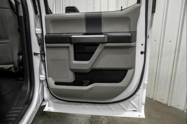 Photo of 2022 Oxford White Ford F-250