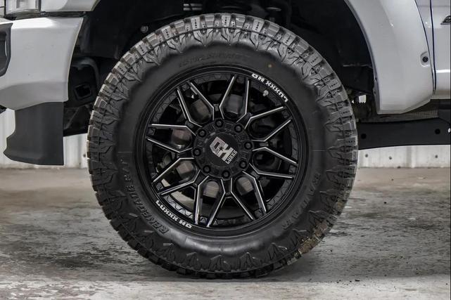 Photo of 2022 Oxford White Ford F-250