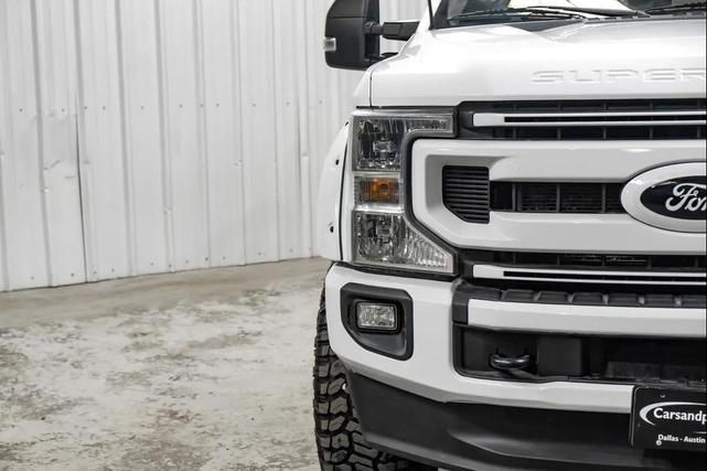 Photo of 2022 Oxford White Ford F-250