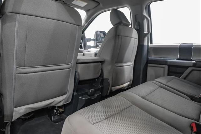 Photo of 2022 Oxford White Ford F-250