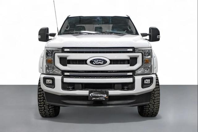 Photo of 2022 Oxford White Ford F-250