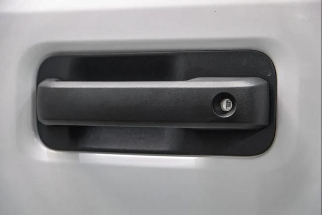 Photo of 2022 Oxford White Ford F-250