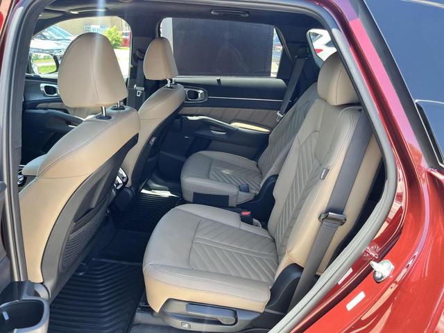 Photo of 2024 Dawning Red Kia Sorento