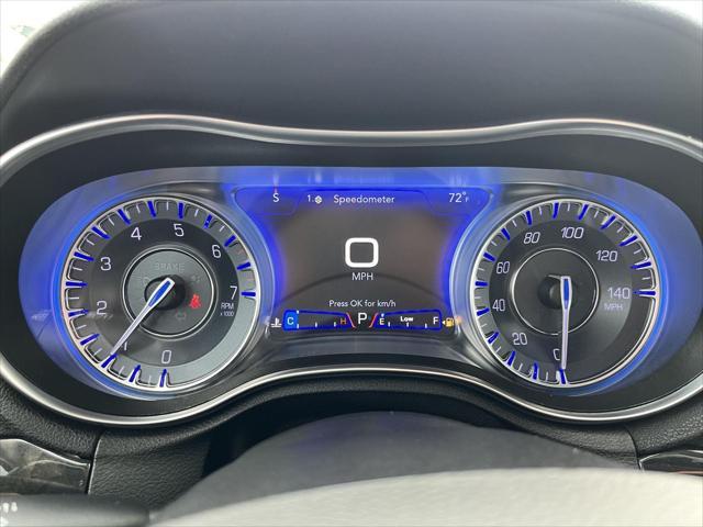 Photo of 2019 Gloss Black Chrysler 300