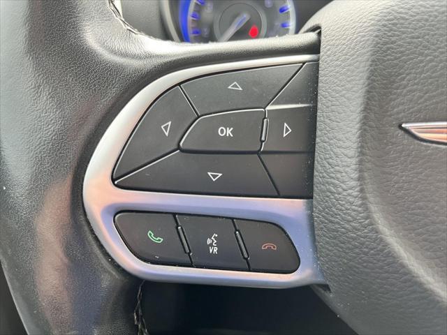 Photo of 2019 Gloss Black Chrysler 300