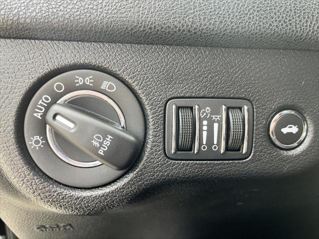 Photo of 2019 Gloss Black Chrysler 300
