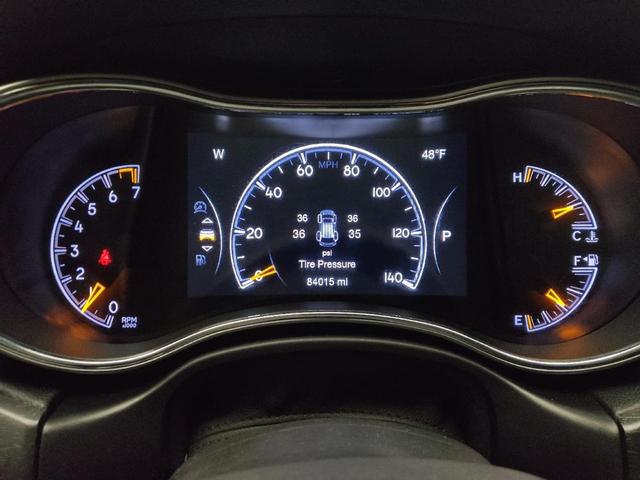 Photo of 2018 Diamond Black Crystal Pearlcoat Jeep Grand Cherokee