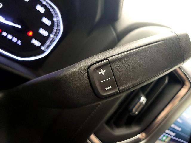Photo of 2022 White GMC Sierra 1500 Limited