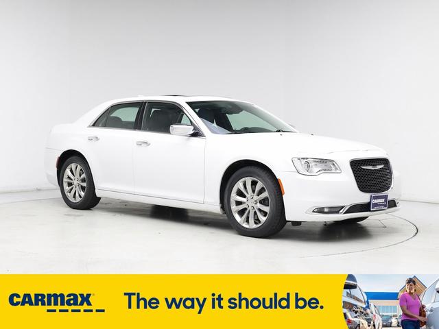 2019 Chrysler 300