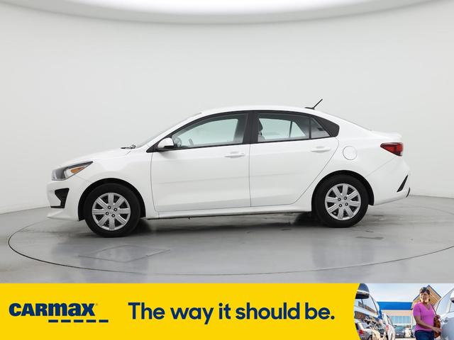 Photo of 2022 White Kia Rio