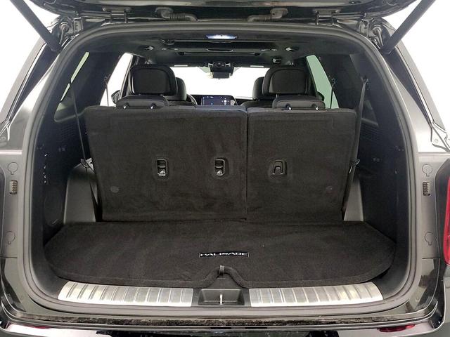 Photo of 2024 Black Hyundai PALISADE