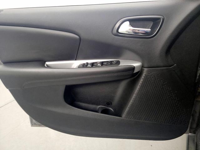 Photo of 2016 Gray Dodge Journey