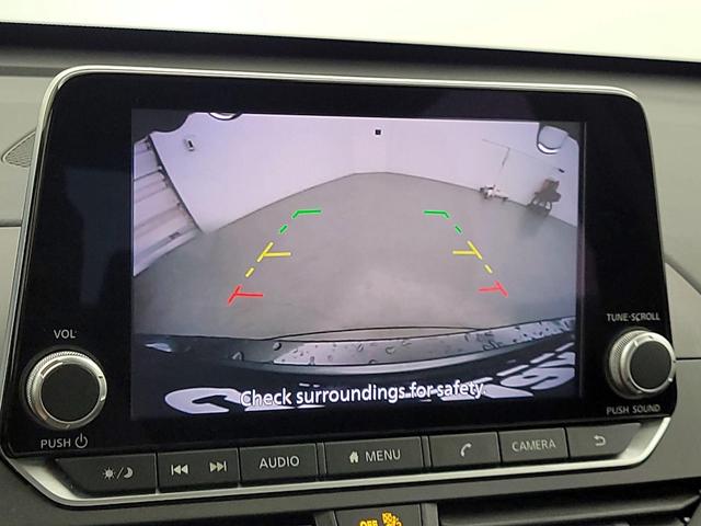 Photo of 2023 Gray Nissan Altima