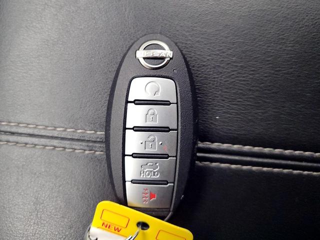 Photo of 2023 Gray Nissan Altima