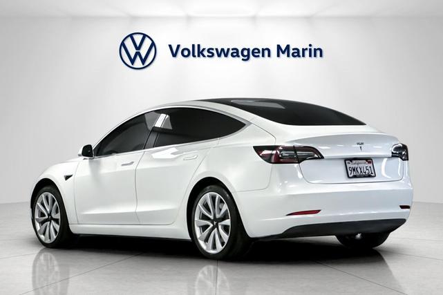 Photo of 2019 Pearl White Multi-Coat Tesla Model 3
