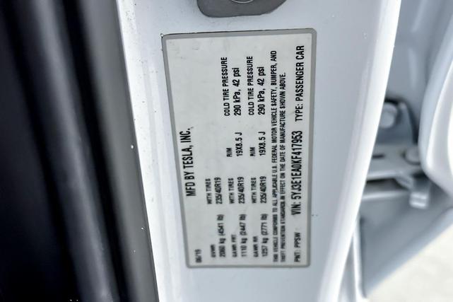 Photo of 2019 Pearl White Multi-Coat Tesla Model 3