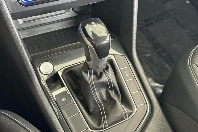 Photo of 2022 Pure White Volkswagen Tiguan