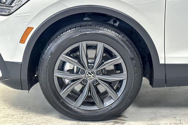 Photo of 2022 Pure White Volkswagen Tiguan