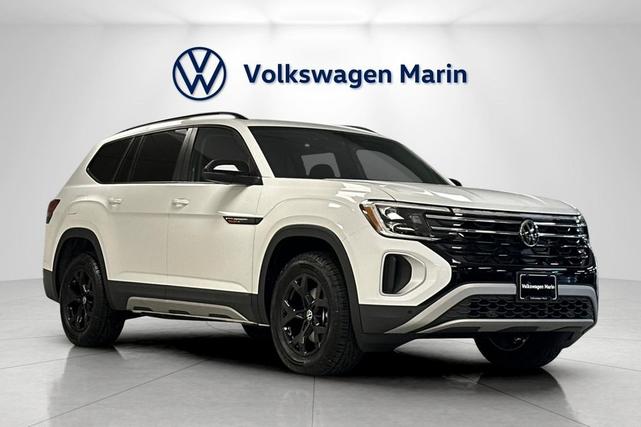 Photo of 2025 Pure White Volkswagen Atlas